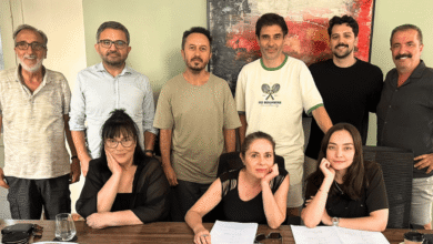 Cansel Elçin ve Zeynep Tuğçe Bayat'ın Başrolleri Paylaşacağı “Ölü Arının İğnesi”nin Okuma Provası Yapıldı - Haberler