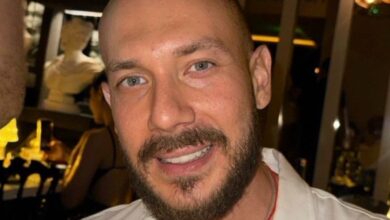 Fenomen Cem Özkök, namaz kılmasını eleştirenlere cevap verdi: Dövme abdest geçiriyor