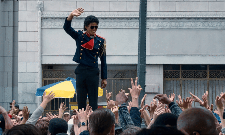 Michael Jackson Biyografisi 217 Milyon Dolarlık Açılışla Rekor Kırdı - Haberler